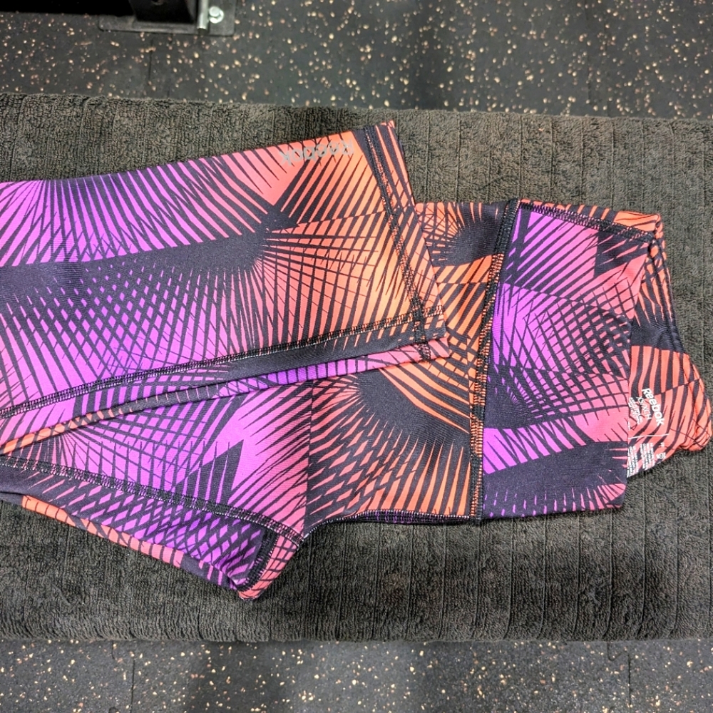 Reebok XS Workout pants with key pocket EUC